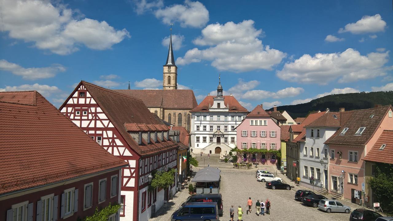 Kleine Iphofen, Fruehstueckszauber, No Waste, Nachhaltig, Nahe Aller Weingueter, Knauf Gips Kg Und Connekt, Kleines Secret Mit Garten & Terrassen, Tv Mirrorring, 55
