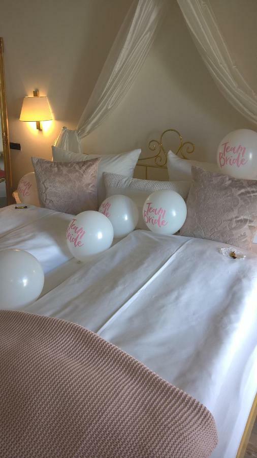 Hotel Kleine Iphofen, Fruehstueckszauber, No Waste, Nachhaltig, Nahe Aller Weingueter, Knauf Gips Kg Und Connekt, Kleines Secret Mit Garten & Terrassen, Tv Mirrorring, 55
